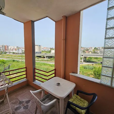 Bral Plepa - Two-bedroom Beachfront Appartement *