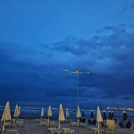 Bral Plepa - Two-bedroom Beachfront * دراس