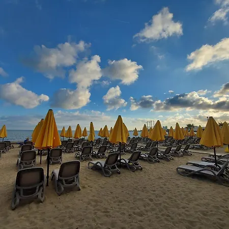 Bral Plepa - Two-bedroom Beachfront Durres