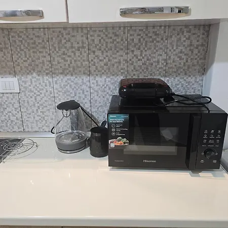 Bral Plepa - Two-bedroom Beachfront Apartment Durres