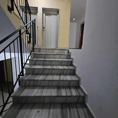 Bral Plepa - Two-bedroom Beachfront Apartment