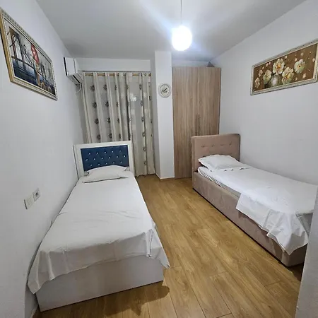 شقة Bral Plepa - Two-bedroom Beachfront
