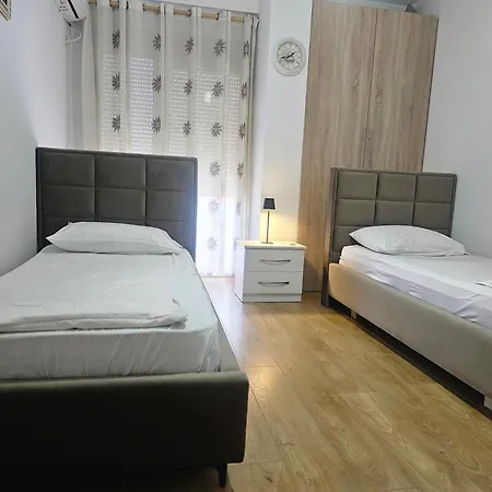 شقة Bral Plepa - Two-bedroom Beachfront